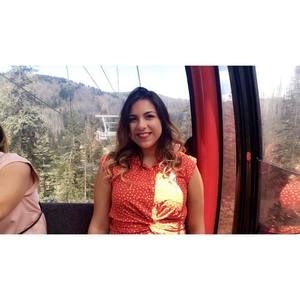 Meet your Posher, Leslie